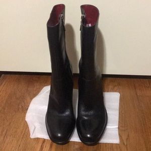 Tommy Hilfiger Leather Black Boots w/Red Inside
